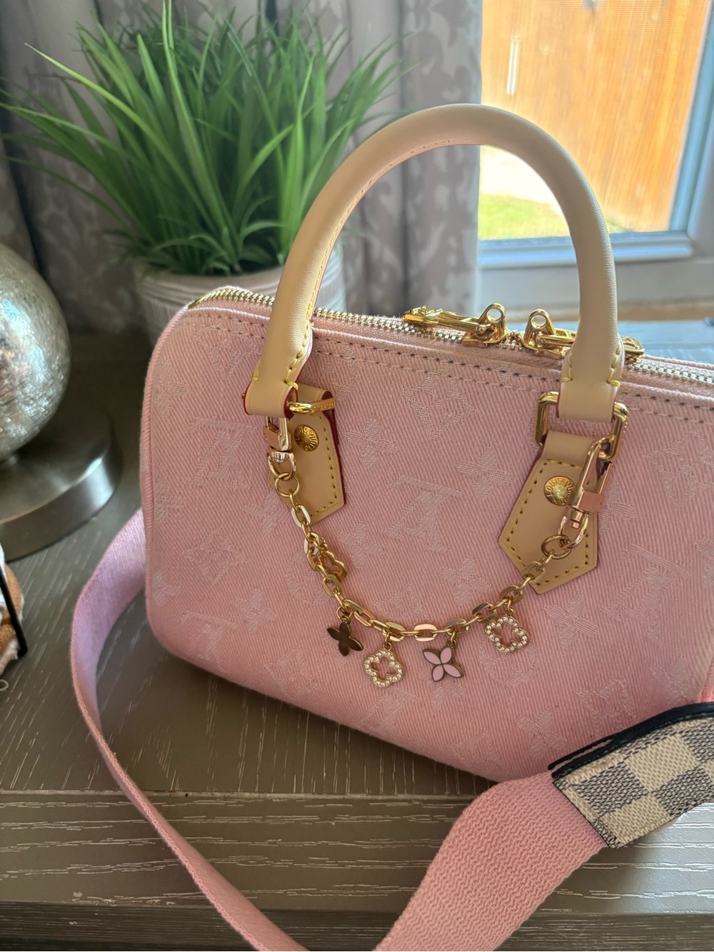 FASHION Pink Denim Satchel 20 with 2 straps and charms - Picture 4 of 16